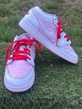 Jordan 1 Low Pink Foam Fire Red White (GS) 553560-608, Size 7y